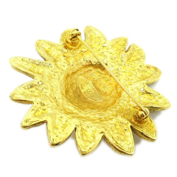 Authentic CHANEL CC Logos Lion Motif Pin Corsage Gold-Tone Accessories - Picture 3 of 5